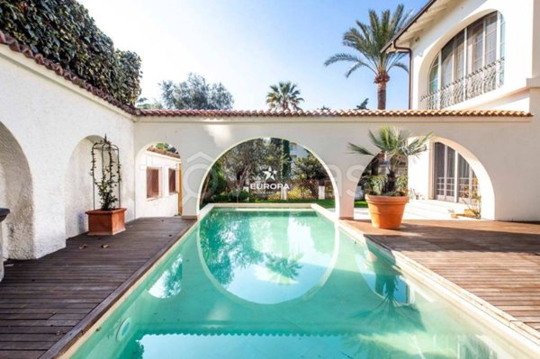 casa indipendente in vendita a Sanremo