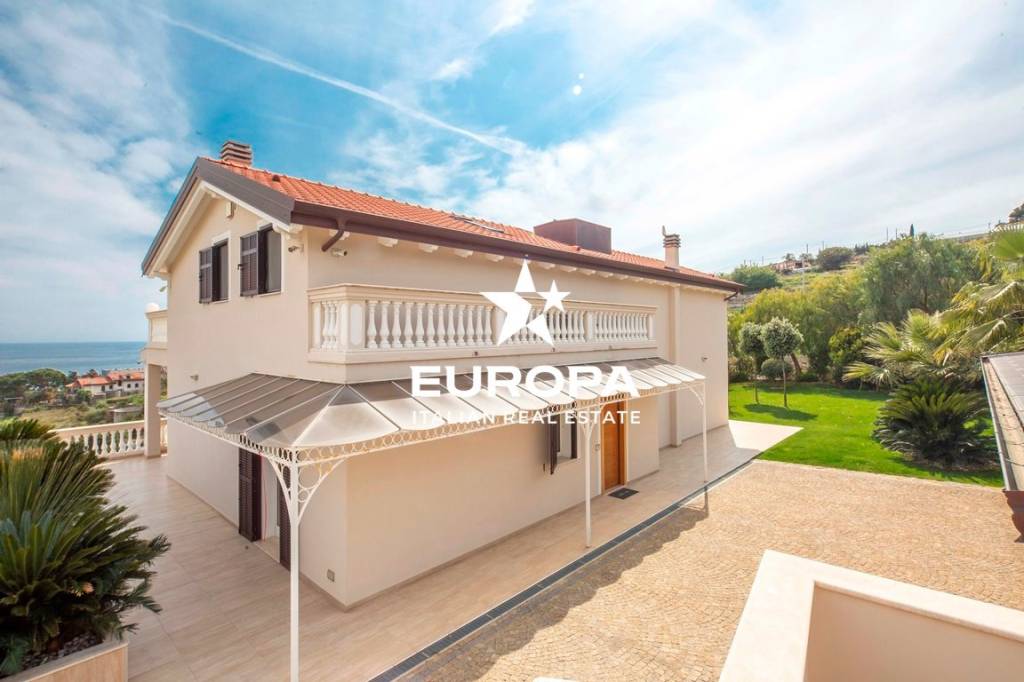 casa indipendente in vendita a Sanremo