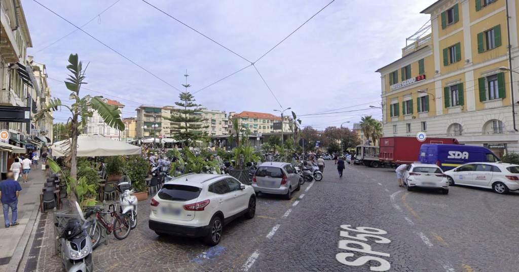 negozio in vendita a Sanremo