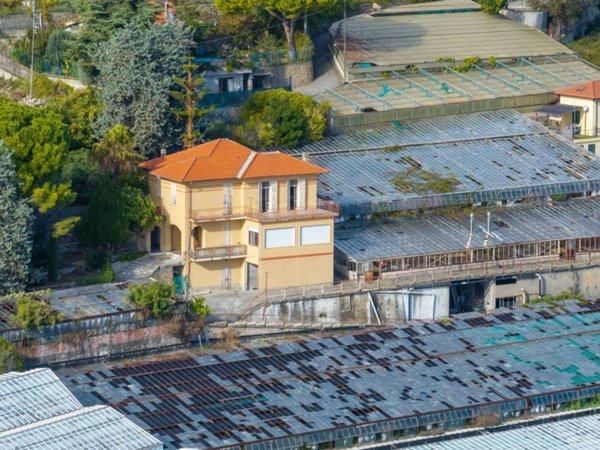 casa indipendente in vendita a Sanremo