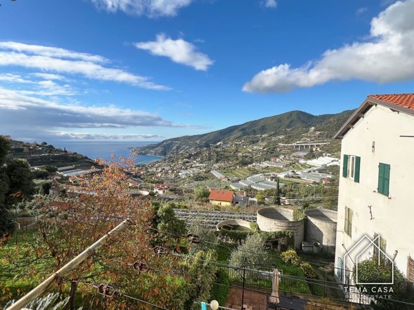 appartamento in vendita a Sanremo in zona Coldirodi