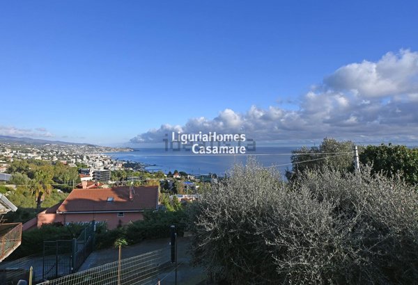 casa indipendente in vendita a Sanremo in zona Coldirodi