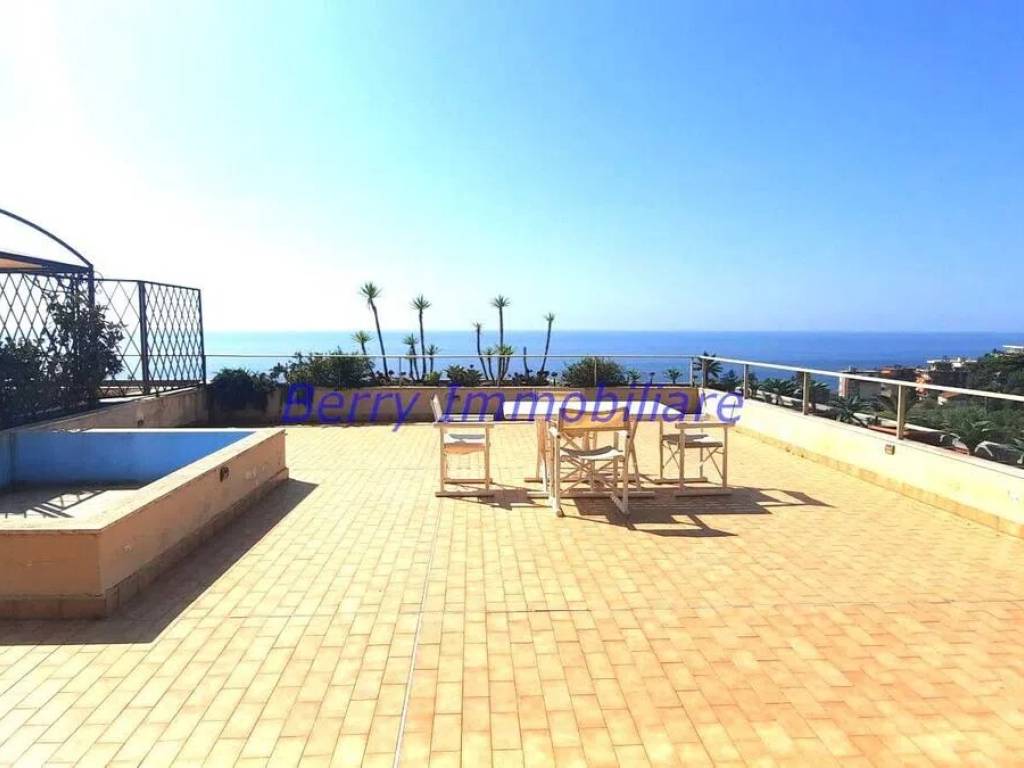 appartamento in vendita a Sanremo in zona Coldirodi