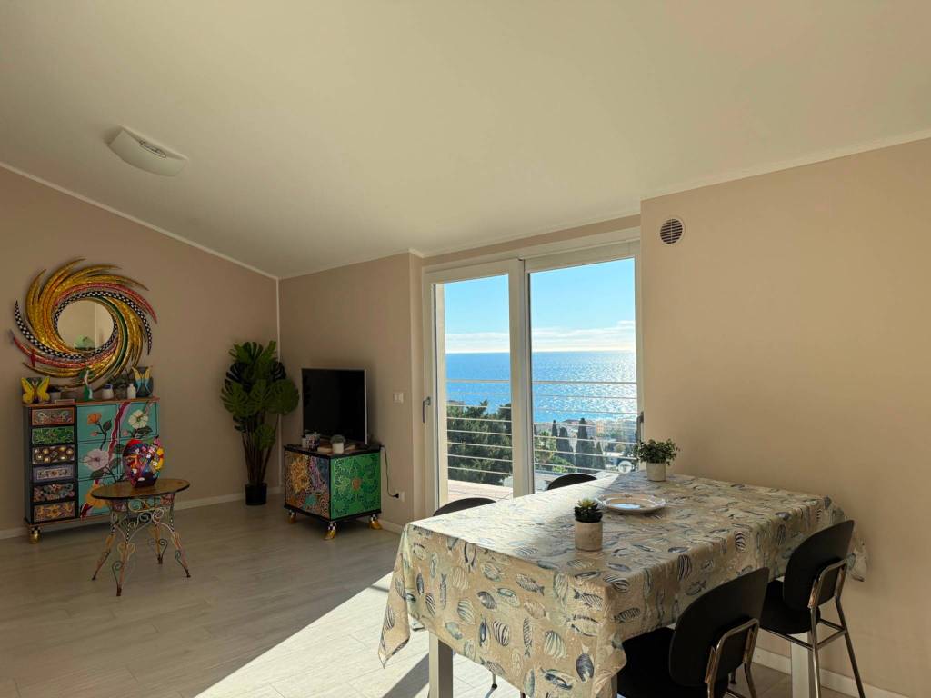 appartamento in vendita a Sanremo