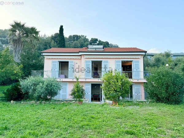 casa indipendente in vendita a Sanremo