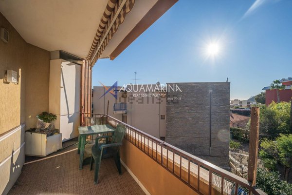 appartamento in vendita a Sanremo in zona Coldirodi