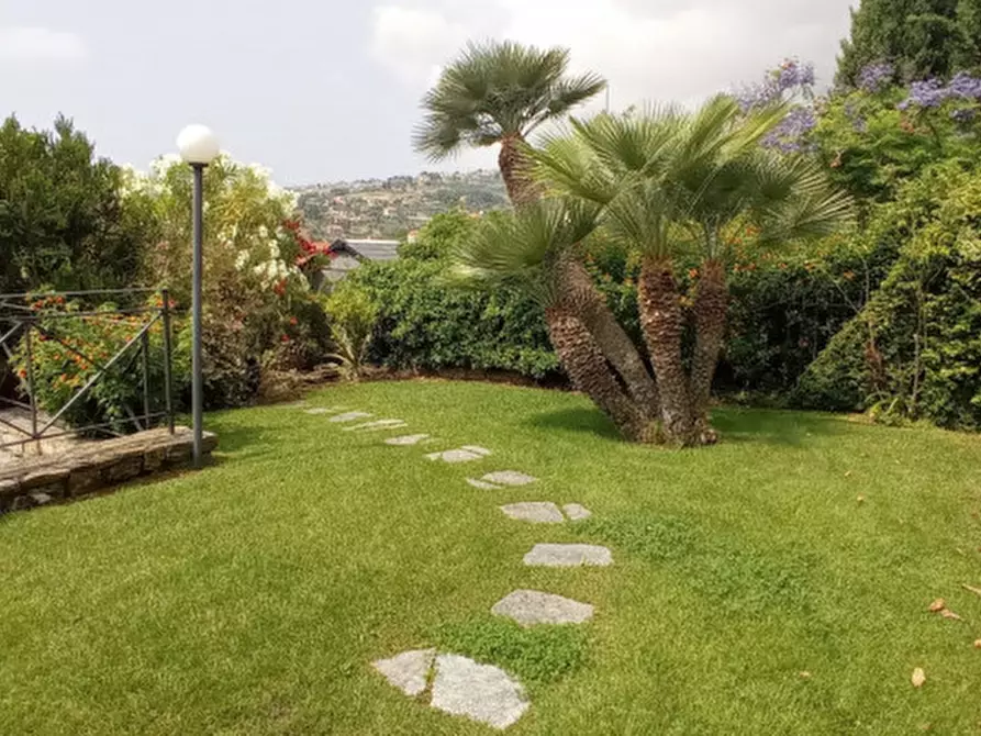 casa indipendente in vendita a Sanremo