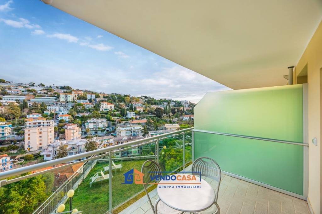 appartamento in vendita a Sanremo in zona Coldirodi