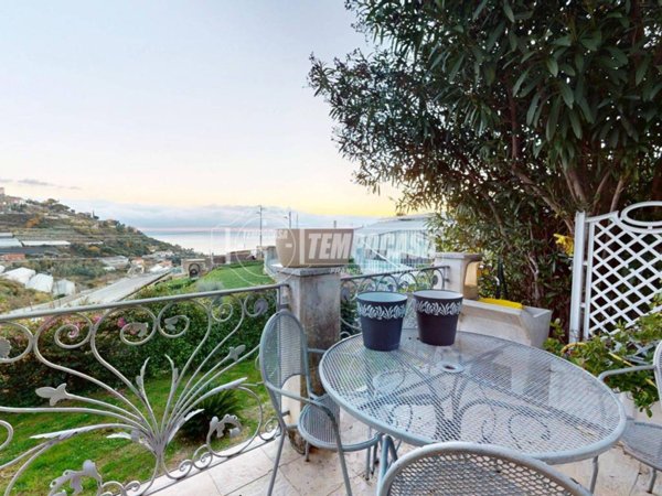 casa indipendente in vendita a Sanremo