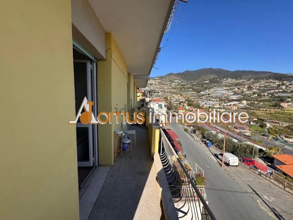 appartamento in vendita a Sanremo in zona Coldirodi