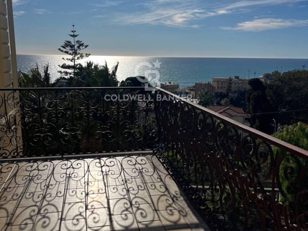 appartamento in vendita a Sanremo in zona Coldirodi