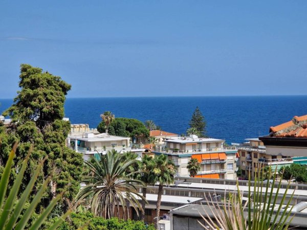 appartamento in vendita a Sanremo