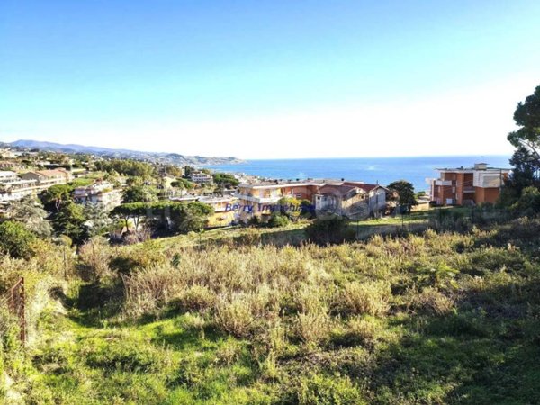 terreno agricolo in vendita a Sanremo