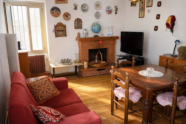 casa semindipendente in vendita a Sanremo in zona Coldirodi