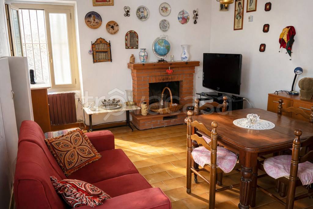 casa indipendente in vendita a Sanremo in zona Coldirodi