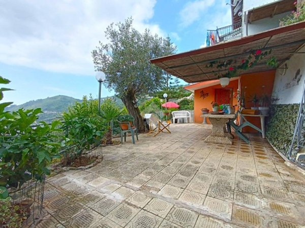 appartamento in vendita a Sanremo in zona Coldirodi