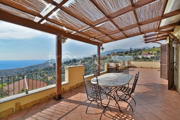 casa indipendente in vendita a Sanremo