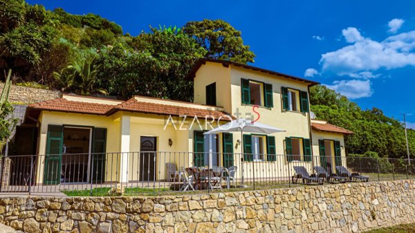 casa indipendente in vendita a Sanremo