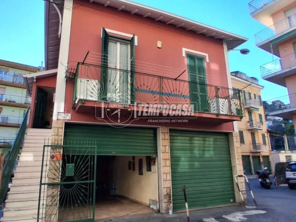 casa indipendente in vendita a Sanremo