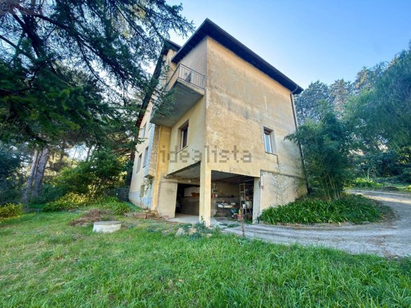 casa indipendente in vendita a Sanremo in zona Coldirodi