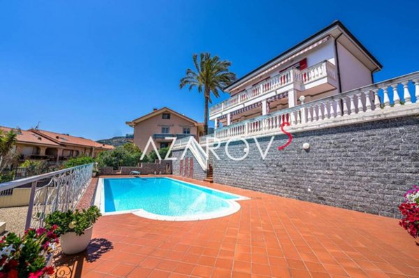 casa indipendente in vendita a Sanremo