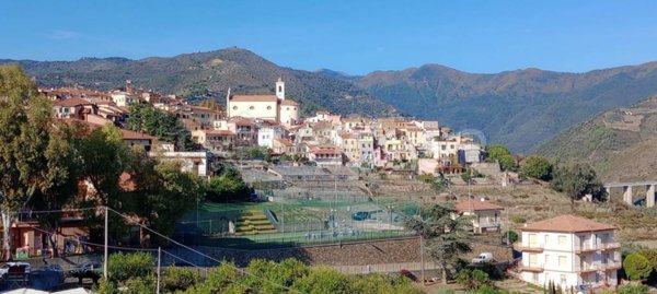 appartamento in vendita a Sanremo in zona Poggio