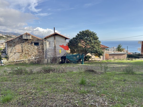 terreno edificabile in vendita a Sanremo