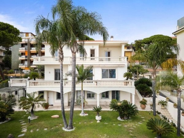 casa indipendente in vendita a Sanremo