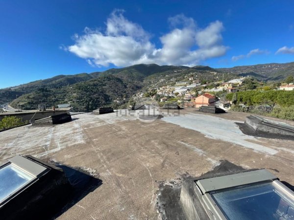 casa indipendente in vendita a Sanremo