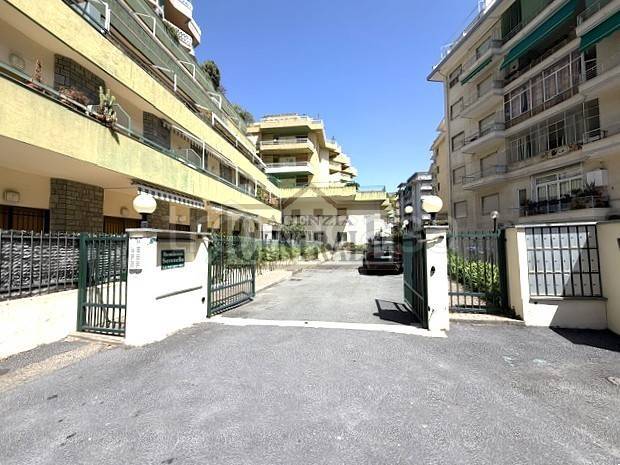 locale di sgombero in vendita a Sanremo