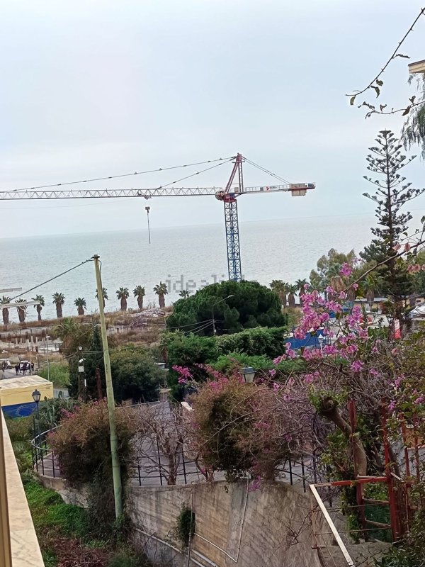 appartamento in vendita a Sanremo in zona Coldirodi