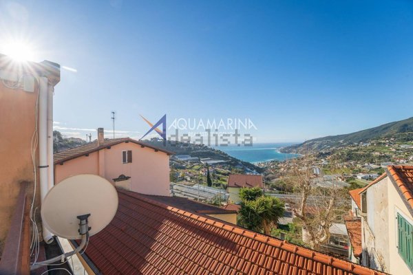 appartamento in vendita a Sanremo in zona Coldirodi