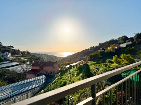 casa indipendente in vendita a Sanremo