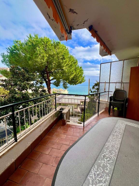 appartamento in vendita a Sanremo