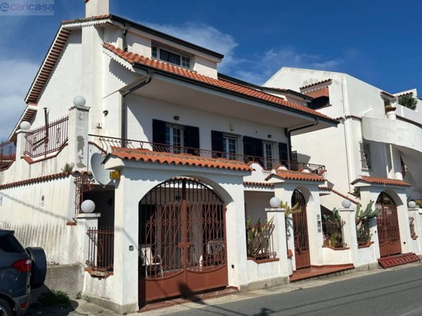 casa indipendente in vendita a Sanremo