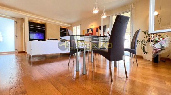 casa indipendente in vendita a Sanremo