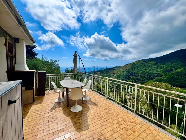 casa indipendente in vendita a Sanremo