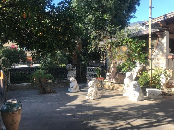casa indipendente in vendita a Sanremo