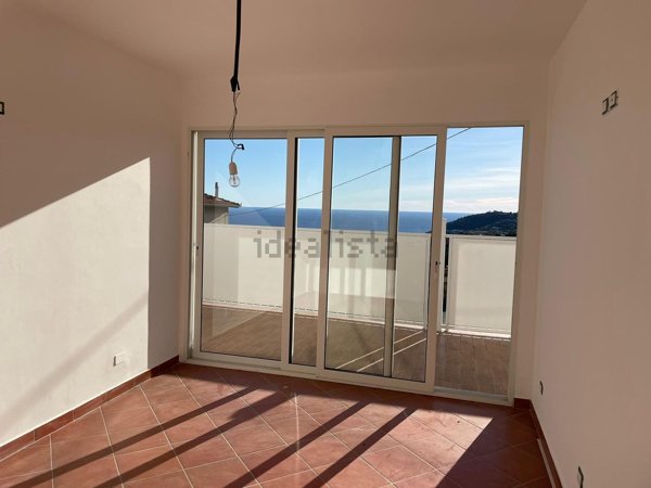 casa indipendente in vendita a Sanremo