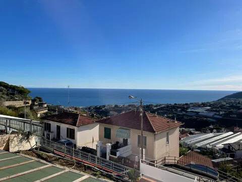 casa indipendente in vendita a Sanremo