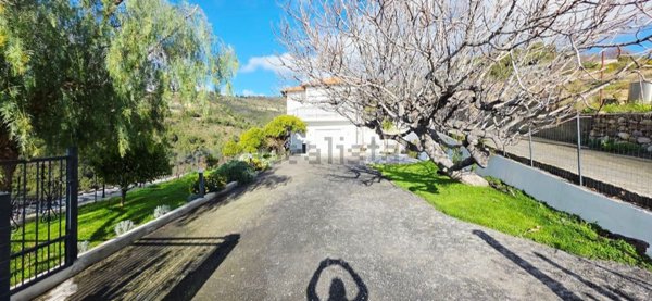 casa indipendente in vendita a Sanremo in zona Poggio