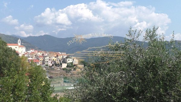 appartamento in vendita a Sanremo in zona Poggio