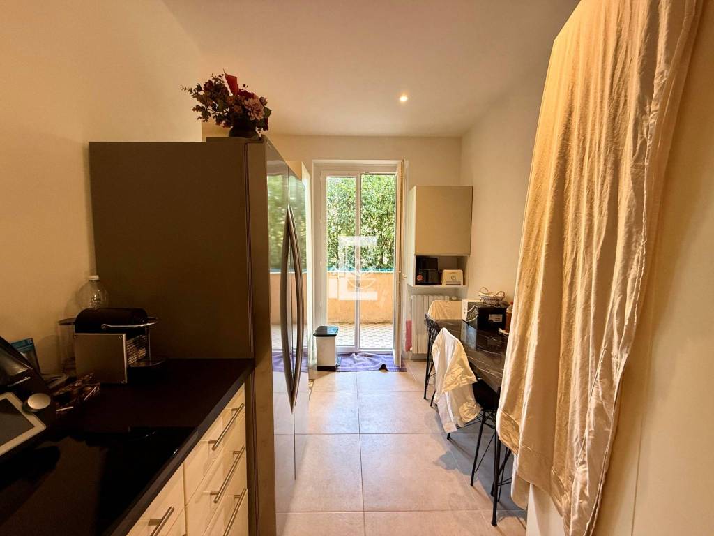 appartamento in vendita a Sanremo in zona Bussana