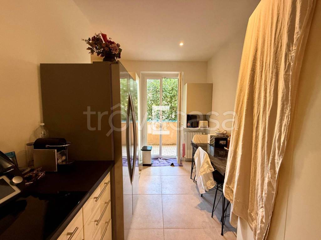 appartamento in vendita a Sanremo in zona Bussana