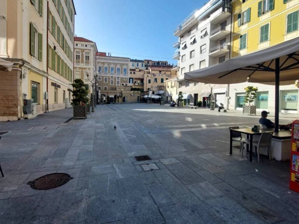 negozio in vendita a Sanremo