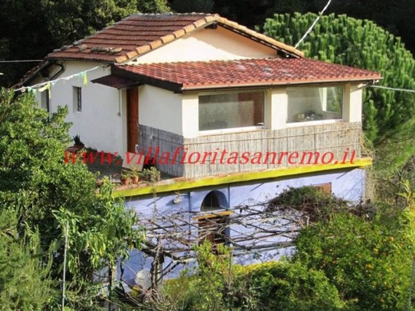 casa indipendente in vendita a Sanremo
