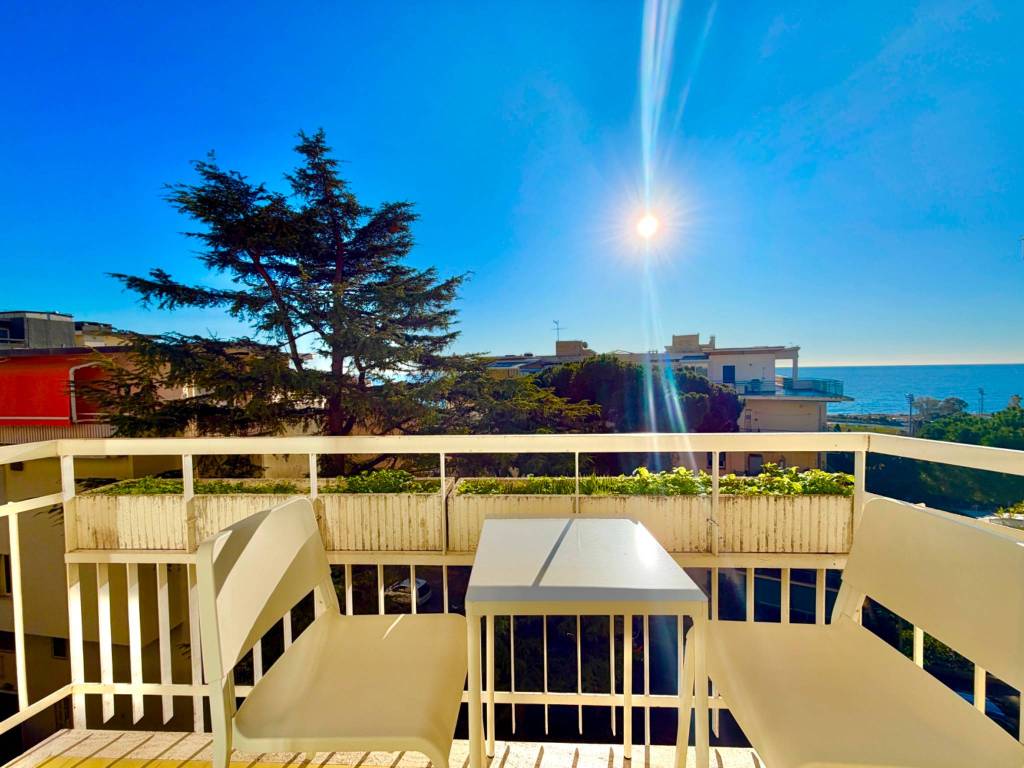 appartamento in vendita a Sanremo