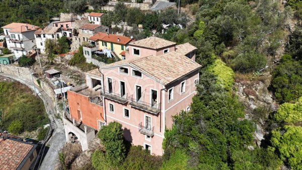 casa indipendente in vendita a Sanremo in zona San Romolo