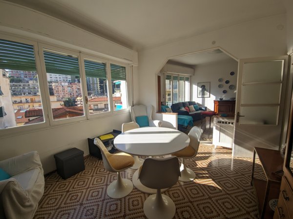 quadrivano in vendita a Sanremo