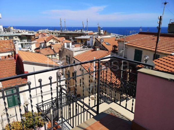 casa indipendente in vendita a Sanremo